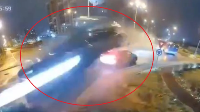 Si skenë e filmit “Fast & Furious”, makina aksidentohet dhe ikën “raketë” në ajër (Video)